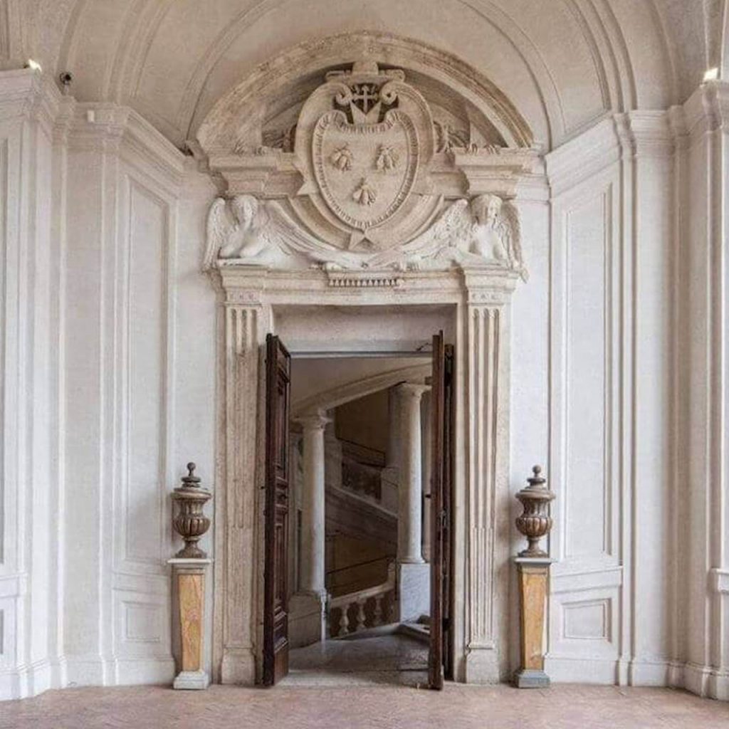 stemma tre api palazzo barberini